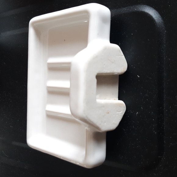 Vintage Bathroom Set - Picture 10 of 11